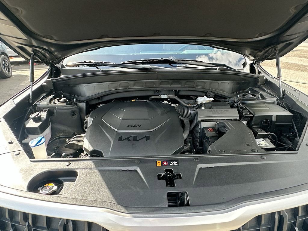 Used 2024 Kia Telluride EX w/ EX Captain's Chair Package AWD/4WD image 32