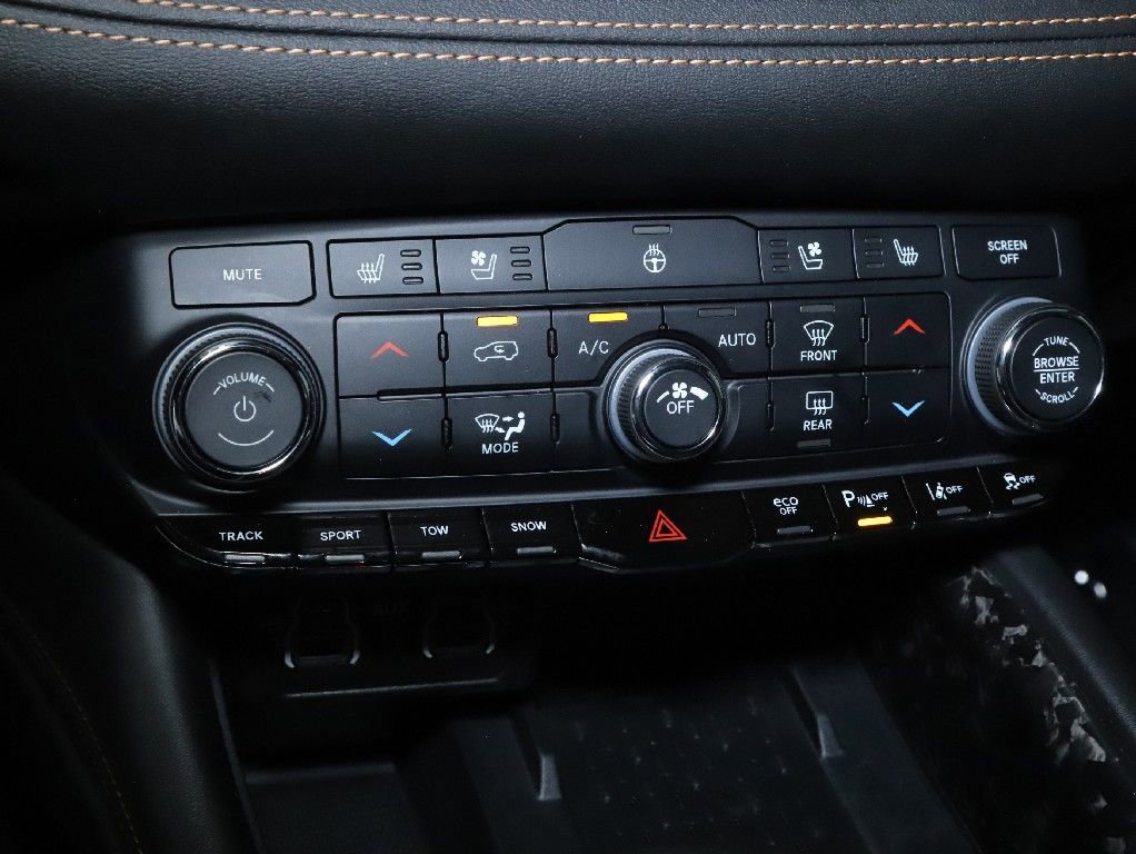 Used 2025 Dodge Durango R/T AWD/4WD image 29
