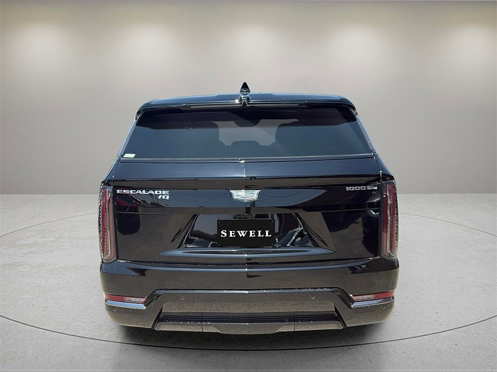 New 2025 Cadillac Escalade IQ Sport 1 w/ Smart Trailering package image 4