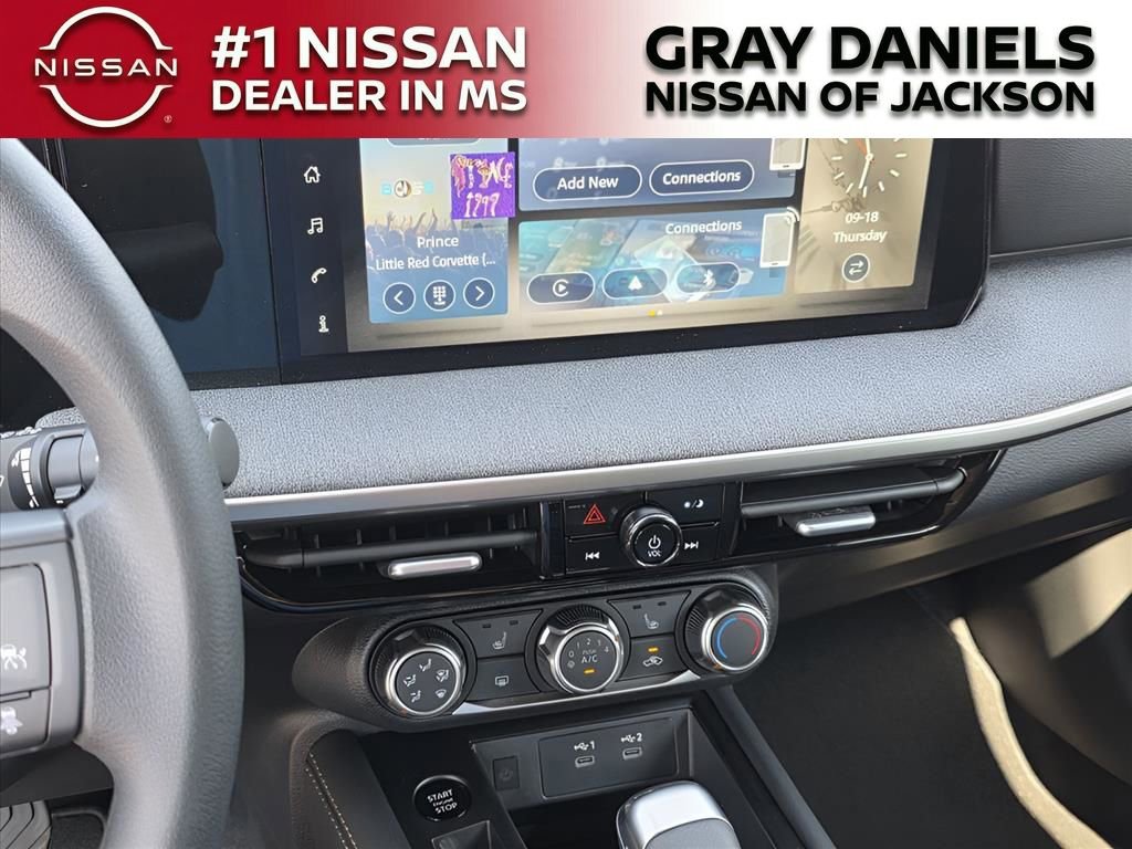 New 2025 Nissan Kicks SV w/ SV Premium Package AWD/4WD image 8