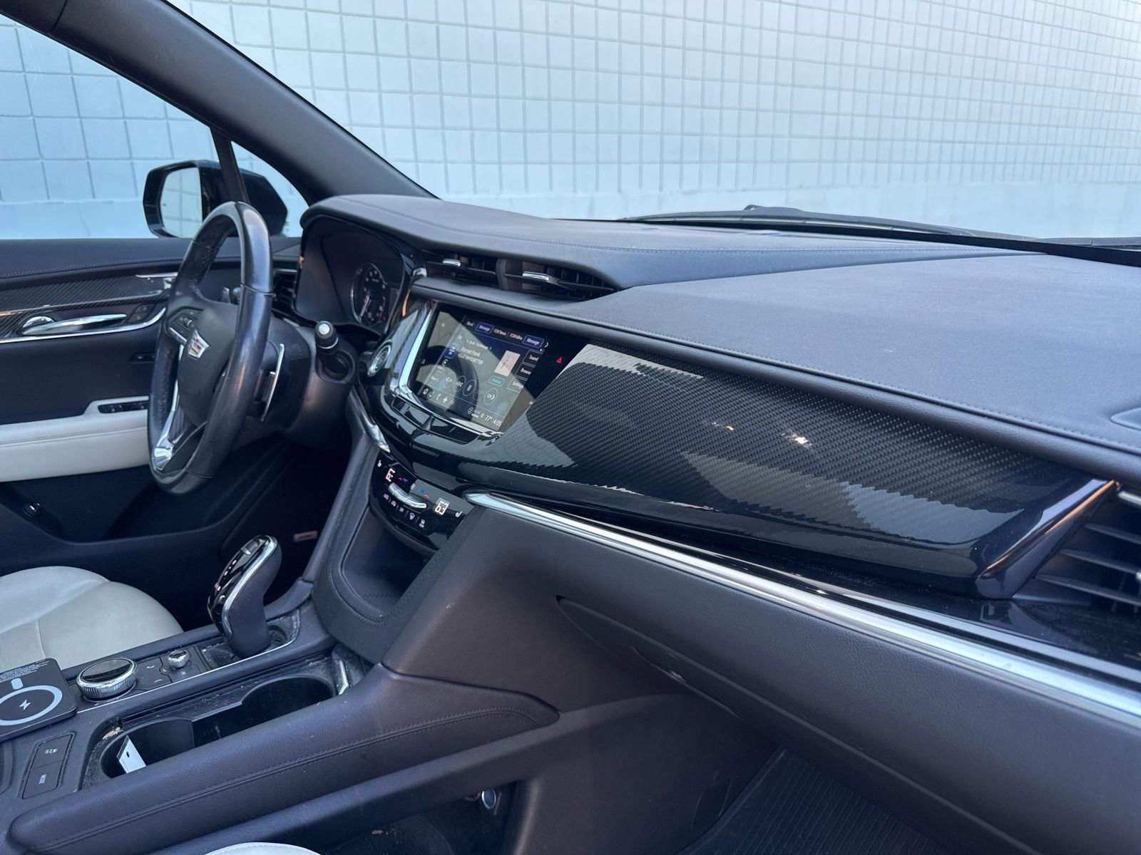 Used 2021 Cadillac XT6 Sport w/ LPO, Floor Liner Package AWD/4WD image 27