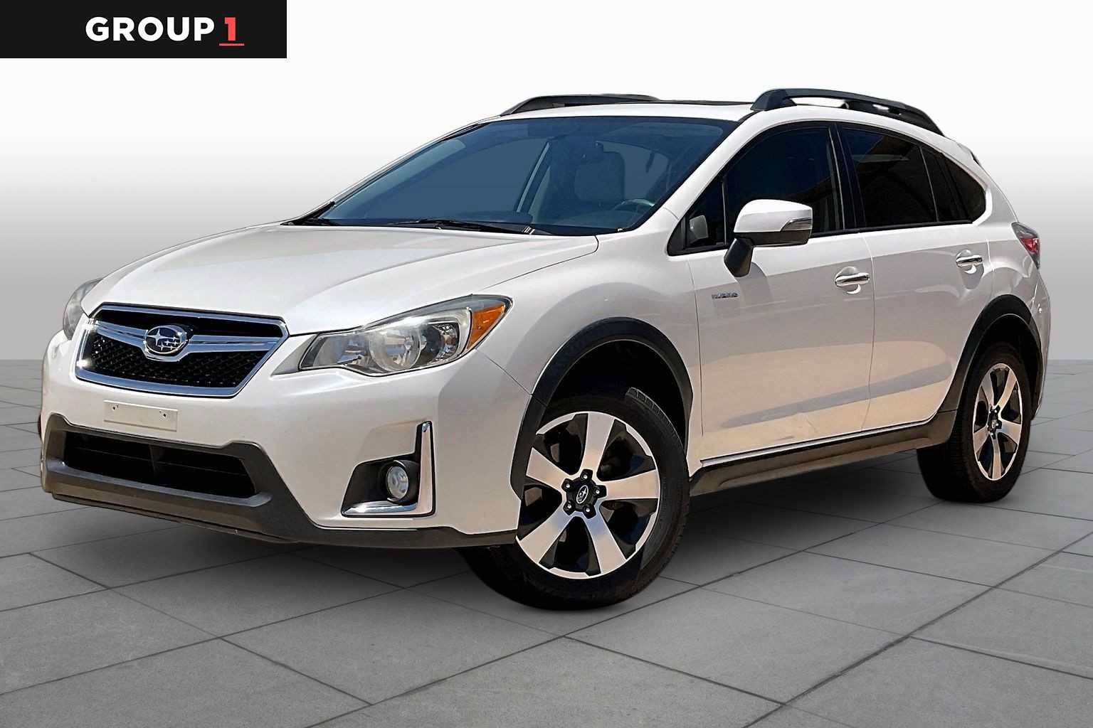 Used 2016 Subaru Crosstrek Touring AWD/4WD image 1