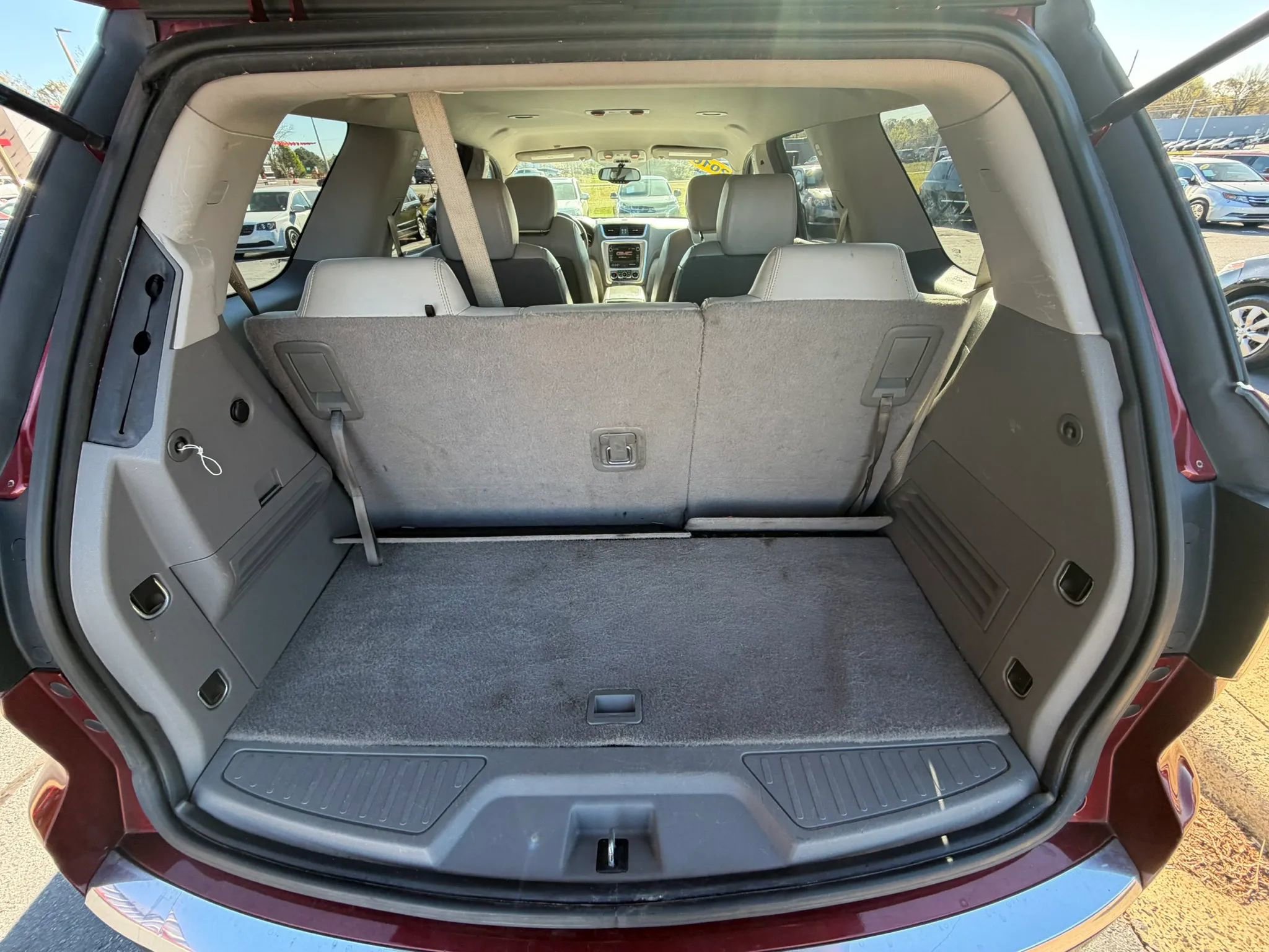 Used 2016 GMC Acadia SLT image 11
