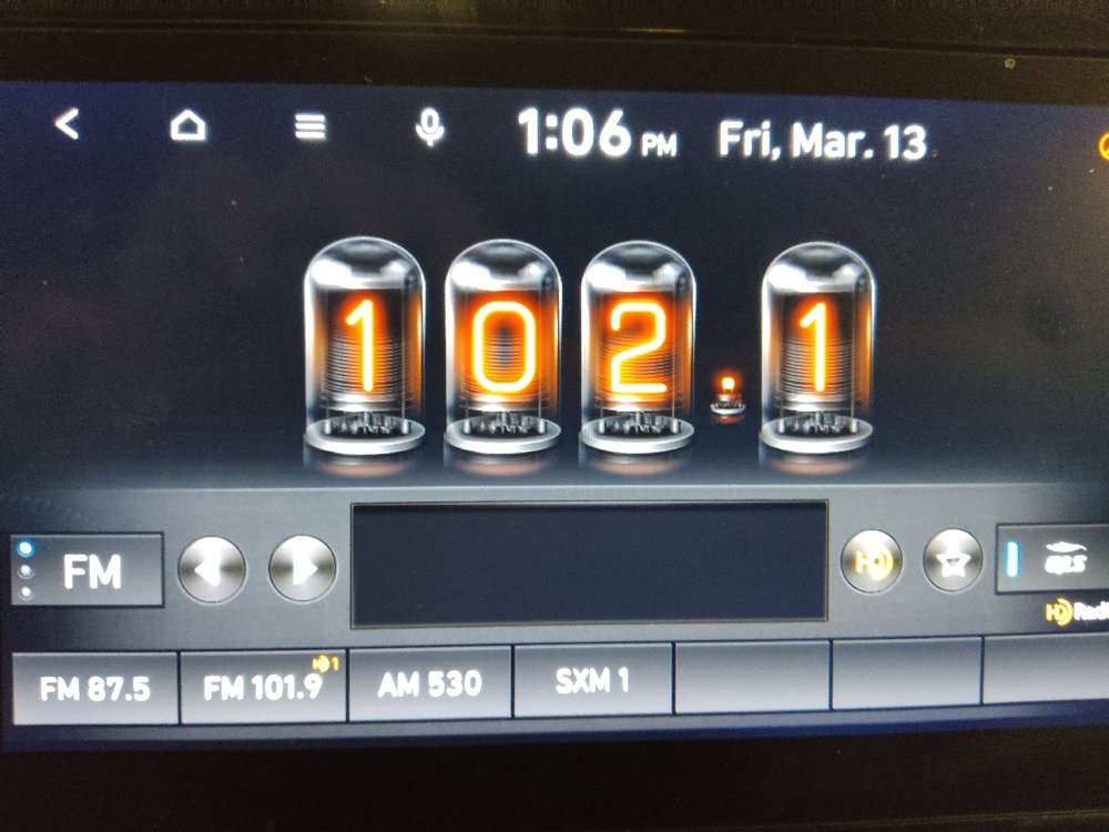 Used 2022 Hyundai Santa Fe Limited w/ Cargo Package image 25