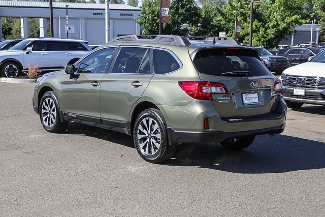 Used 2017 Subaru Outback 3.6R Limited AWD/4WD image 2
