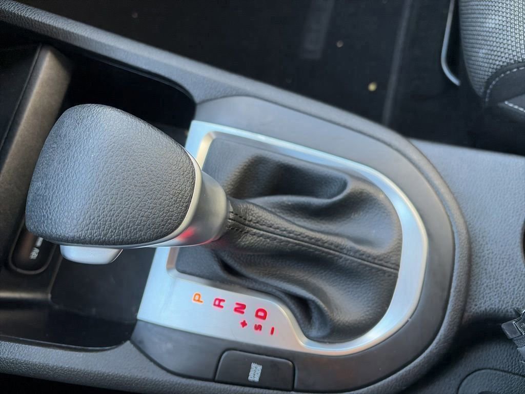 Used 2023 Kia Forte LXS w/ LXS Technology Package FWD image 18