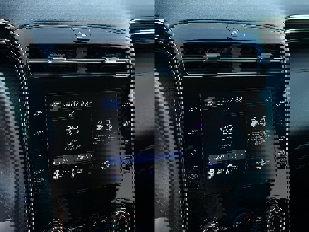 Used 2023 Hyundai Tucson SEL w/ Cargo Package AWD/4WD image 13