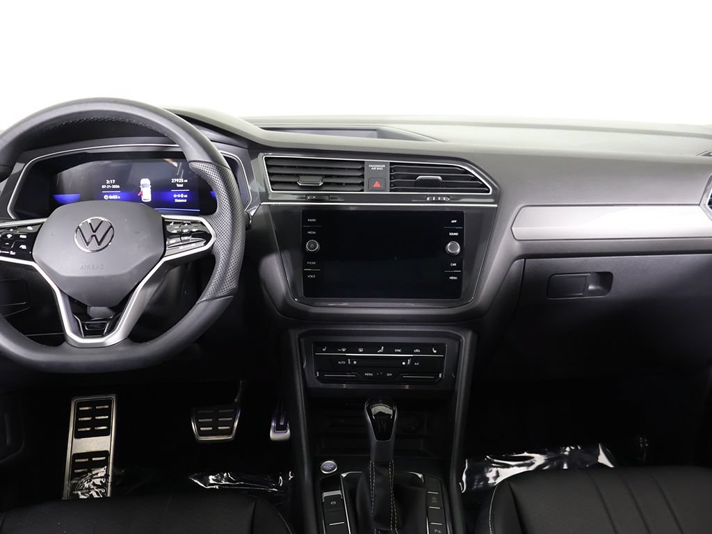 Used 2024 Volkswagen Tiguan SE R-Line AWD/4WD image 37