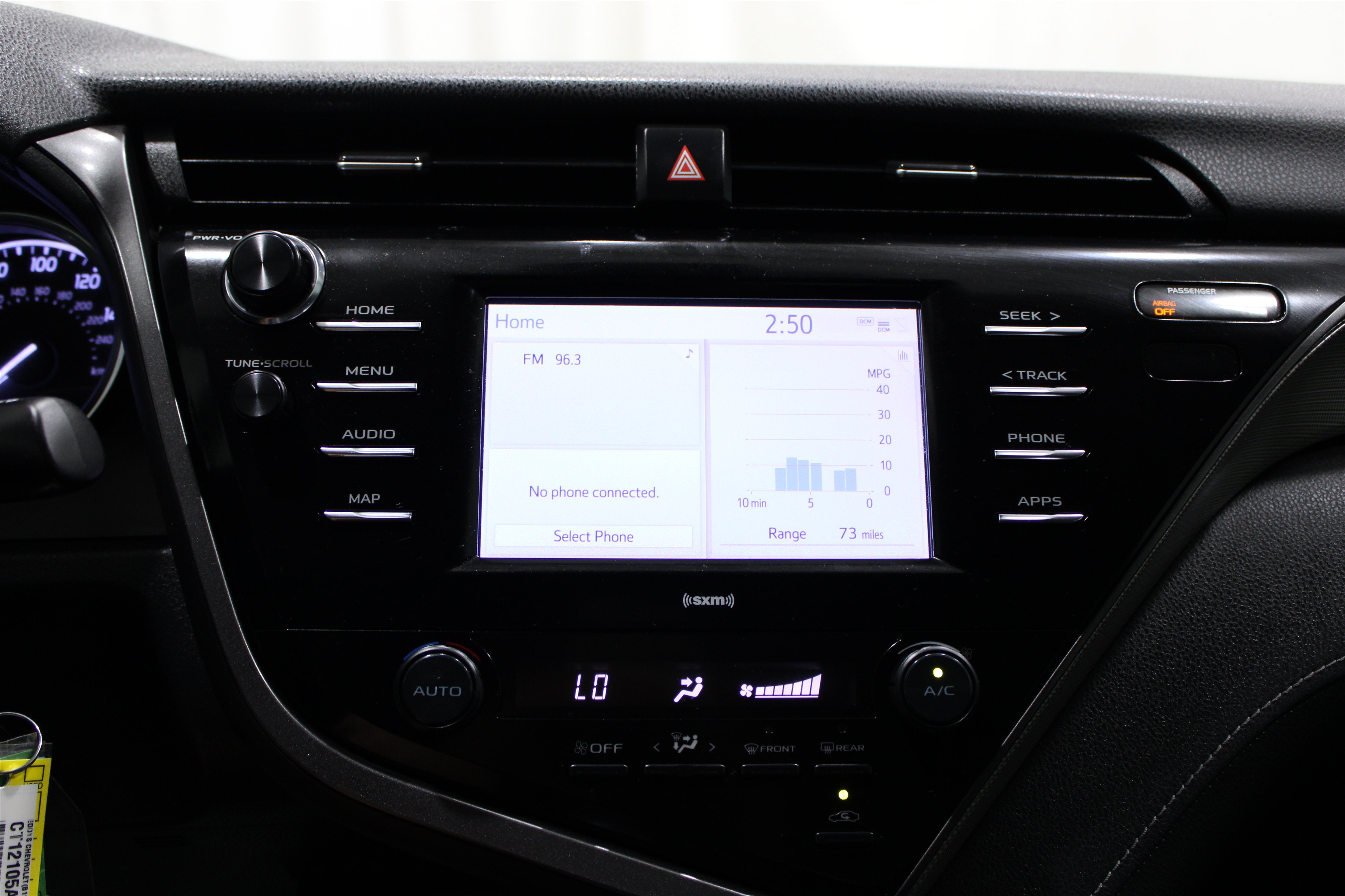 Used 2020 Toyota Camry SE w/ Protection Package (Q2) FWD image 13