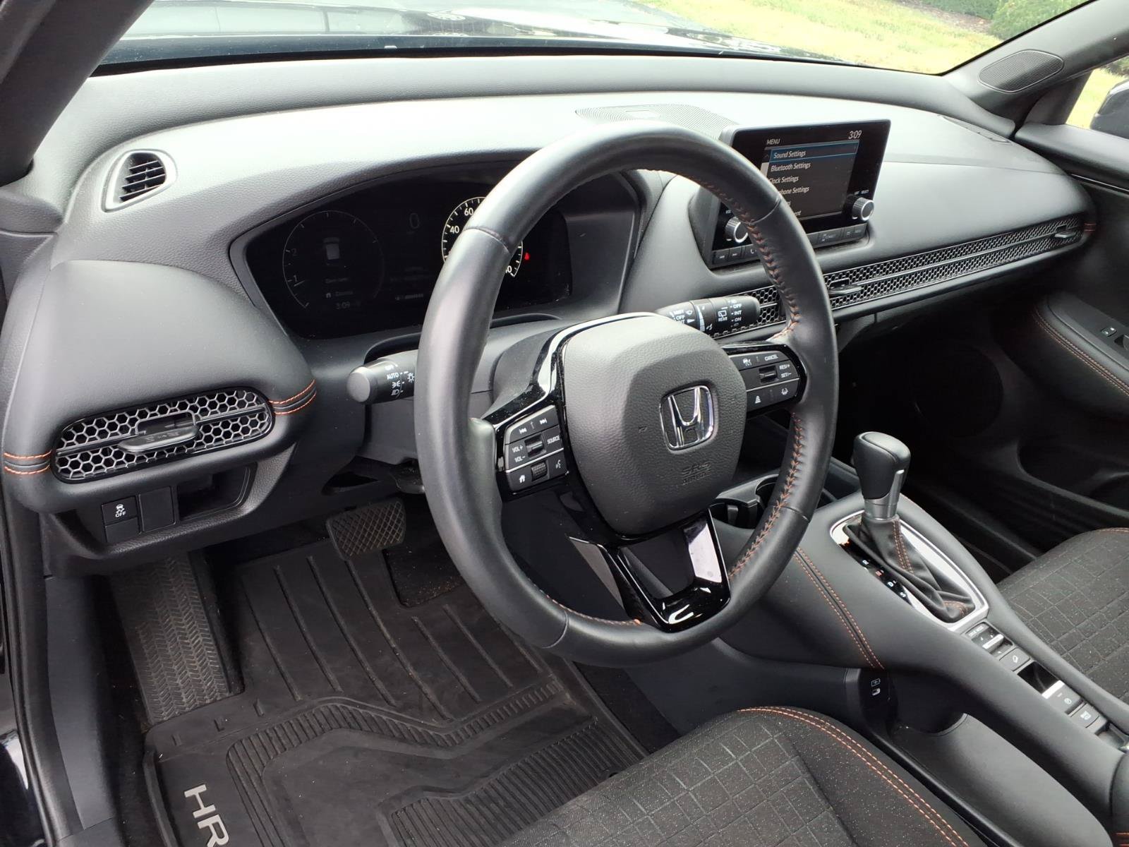 Used 2024 Honda HR-V Sport image 8