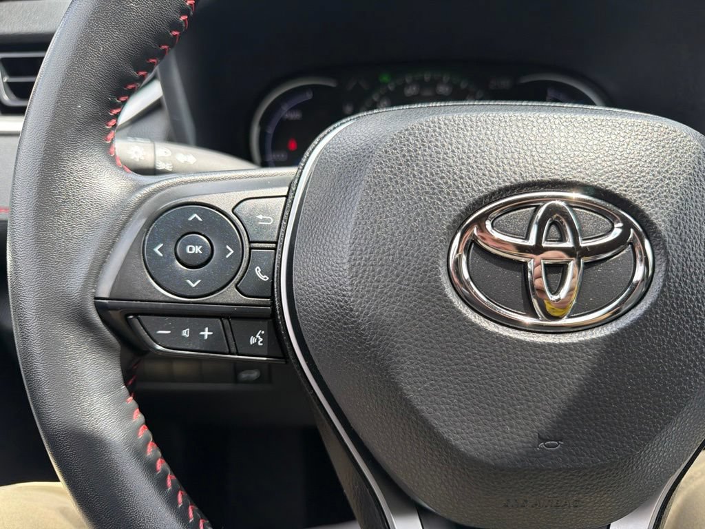 Used 2025 Toyota RAV4 SE AWD/4WD image 25