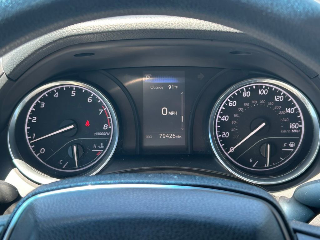 Used 2018 Toyota Camry LE FWD image 29