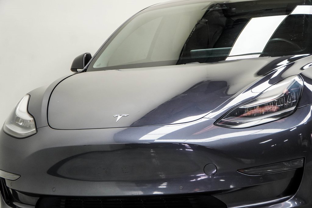 Used 2019 Tesla Model 3 Mid Range image 2