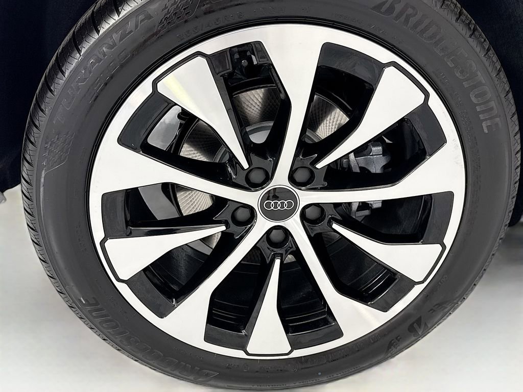 Used 2026 Audi Q3 quattro 2.0T AWD/4WD image 32