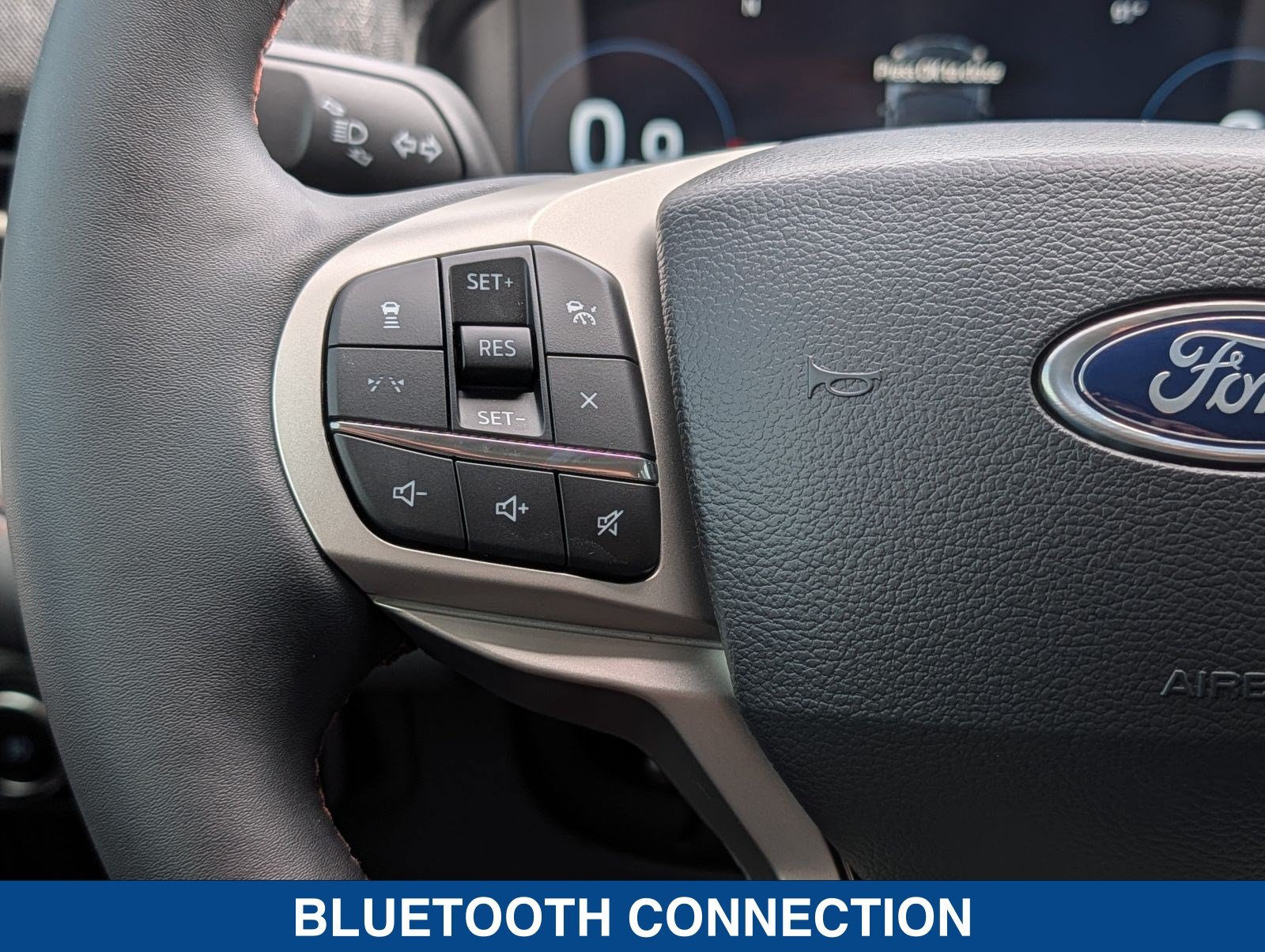 New 2026 Ford Explorer Active w/ Active Comfort Package RWD image 24