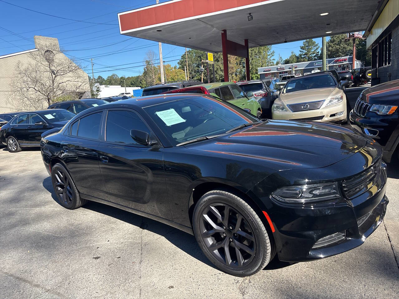 Used 2022 Dodge Charger SXT w/ Blacktop Package image 4