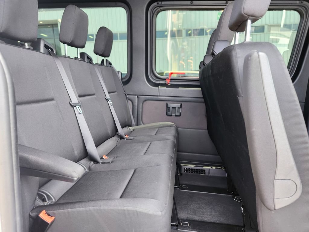 Used 2024 Mercedes-Benz Sprinter 2500 image 17