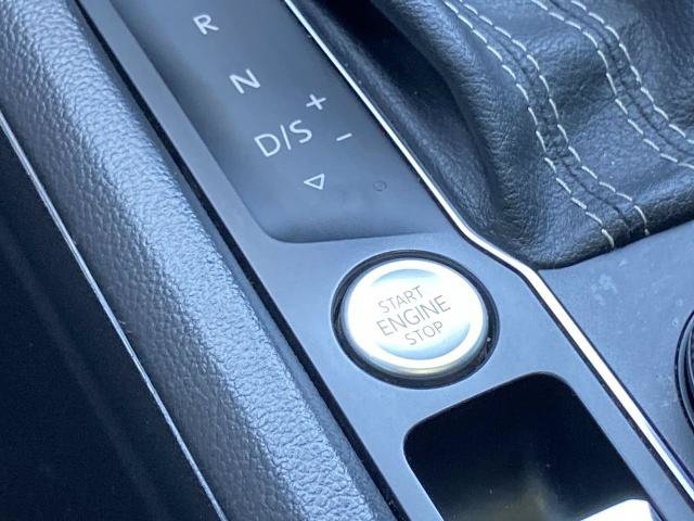 Used 2022 Volkswagen Atlas Cross Sport SE AWD/4WD image 12