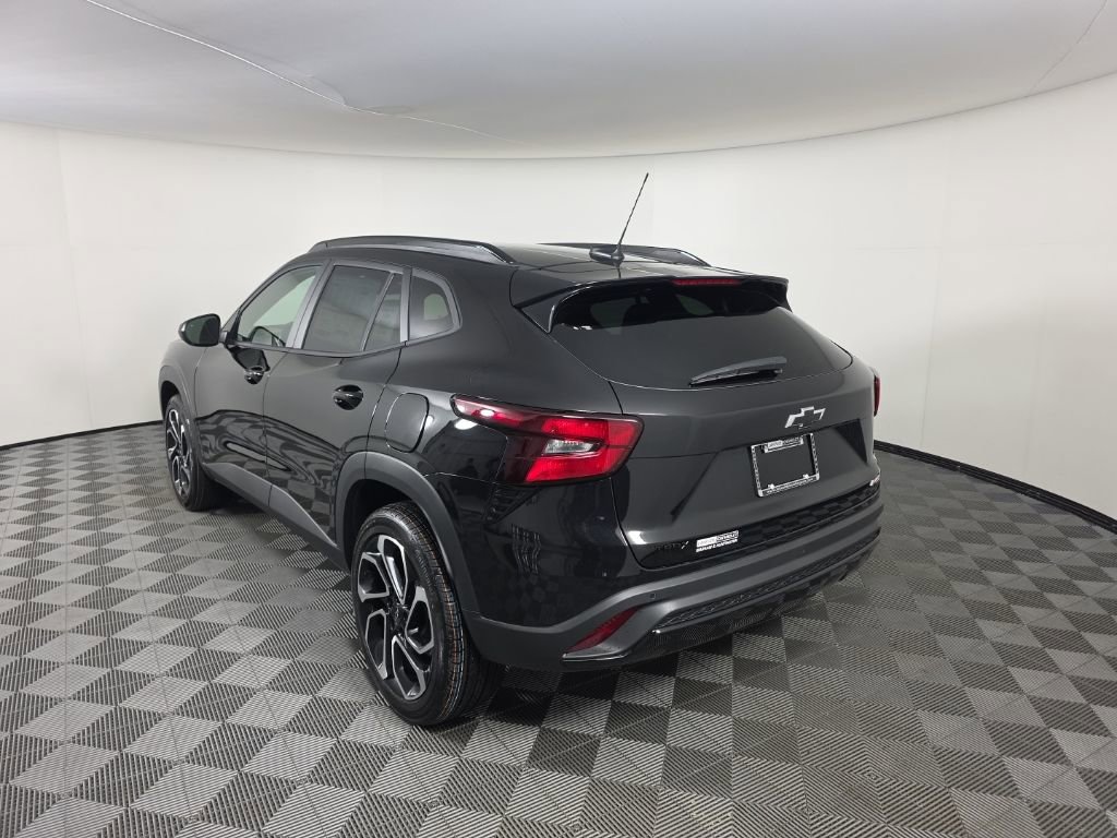 New 2026 Chevrolet Trax RS image 3
