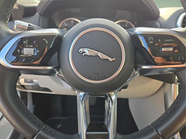 Used 2020 Jaguar XE S image 31