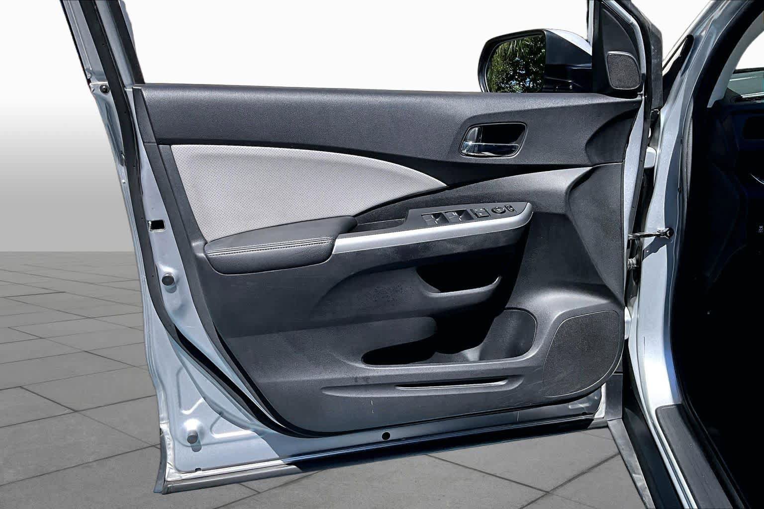 Used 2015 Honda CR-V EX-L image 22
