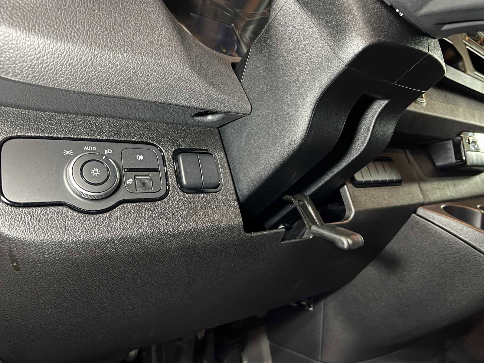 Used 2025 Mercedes-Benz Sprinter 2500 image 25