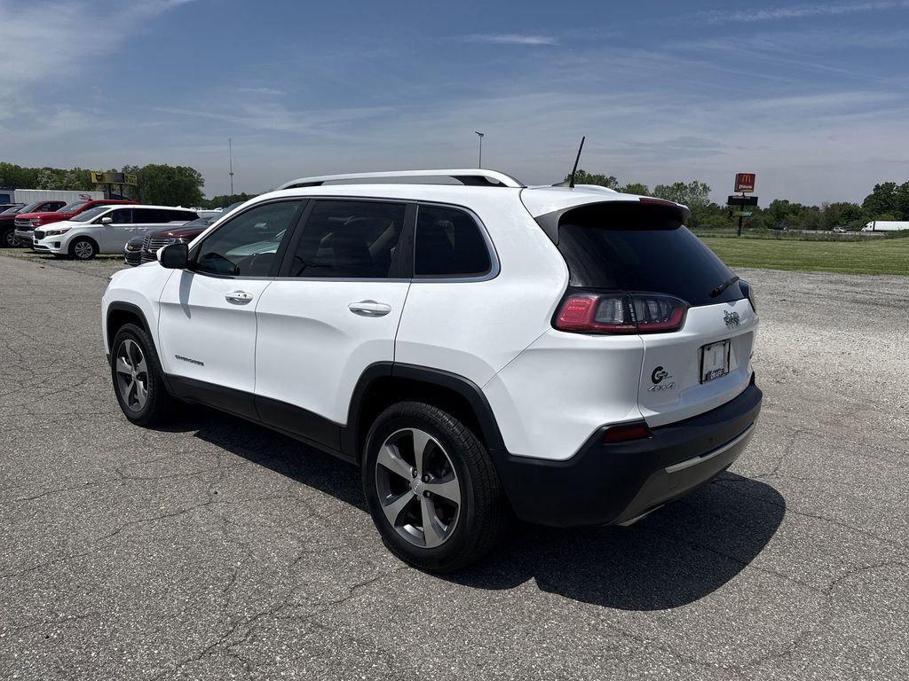 Used 2019 Jeep Cherokee Limited AWD/4WD image 6