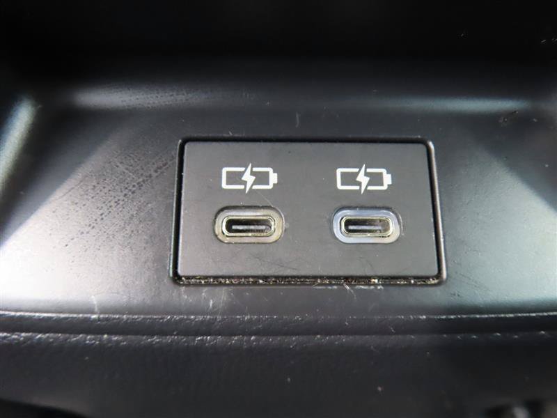 Used 2025 Toyota Corolla LE FWD image 30