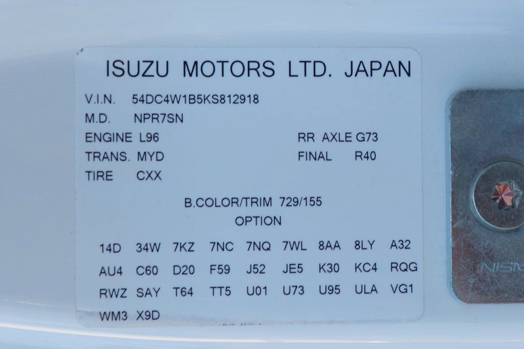 Used 2019 Isuzu NPR RWD image 41