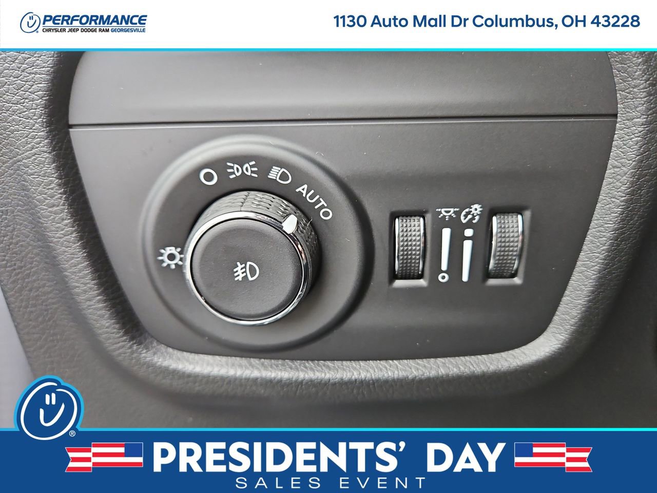 New 2026 Jeep Grand Cherokee Limited image 32