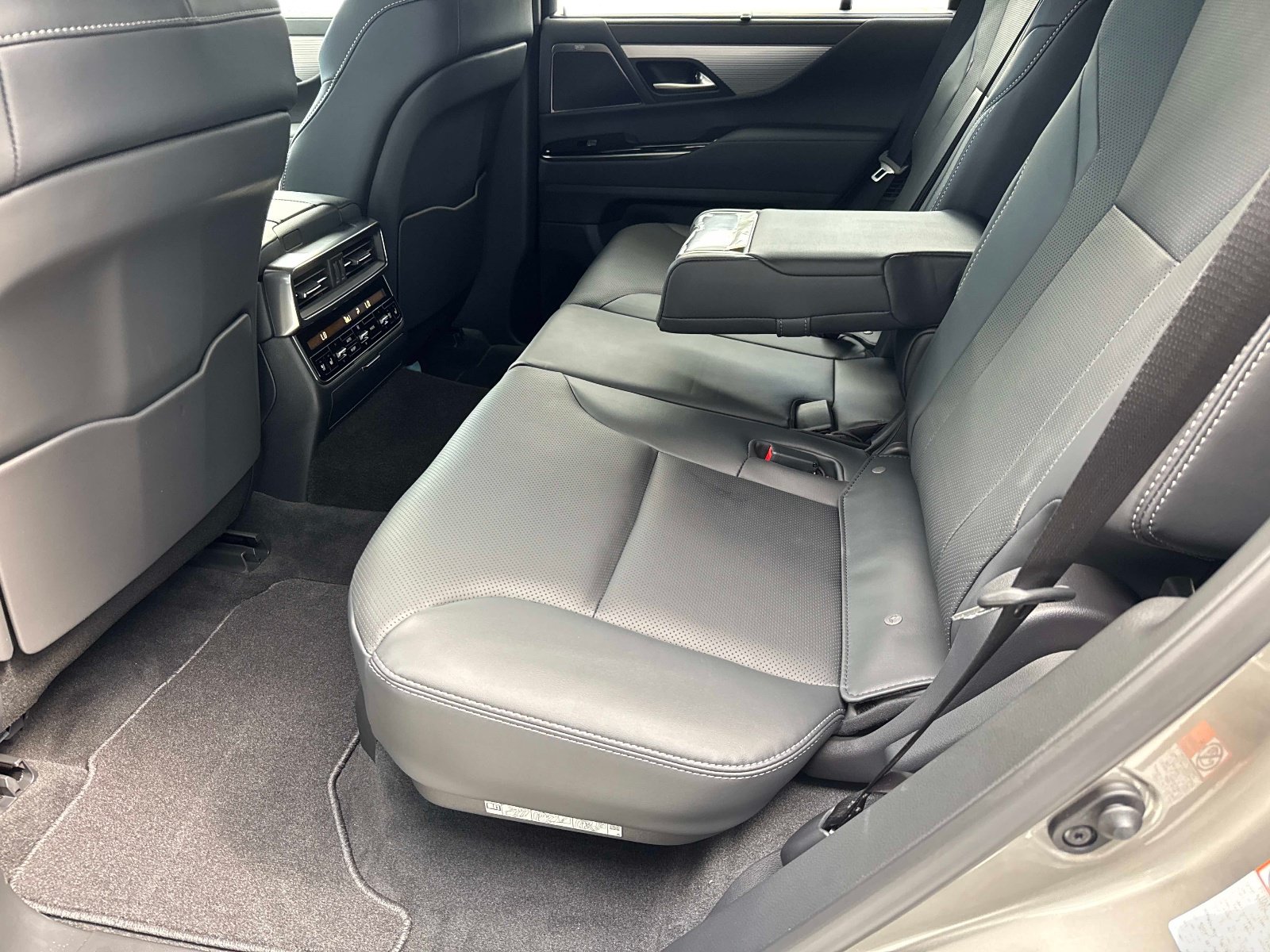 New 2026 Lexus LX 700h F Sport w/ Accessory Package (Z1) AWD/4WD image 15