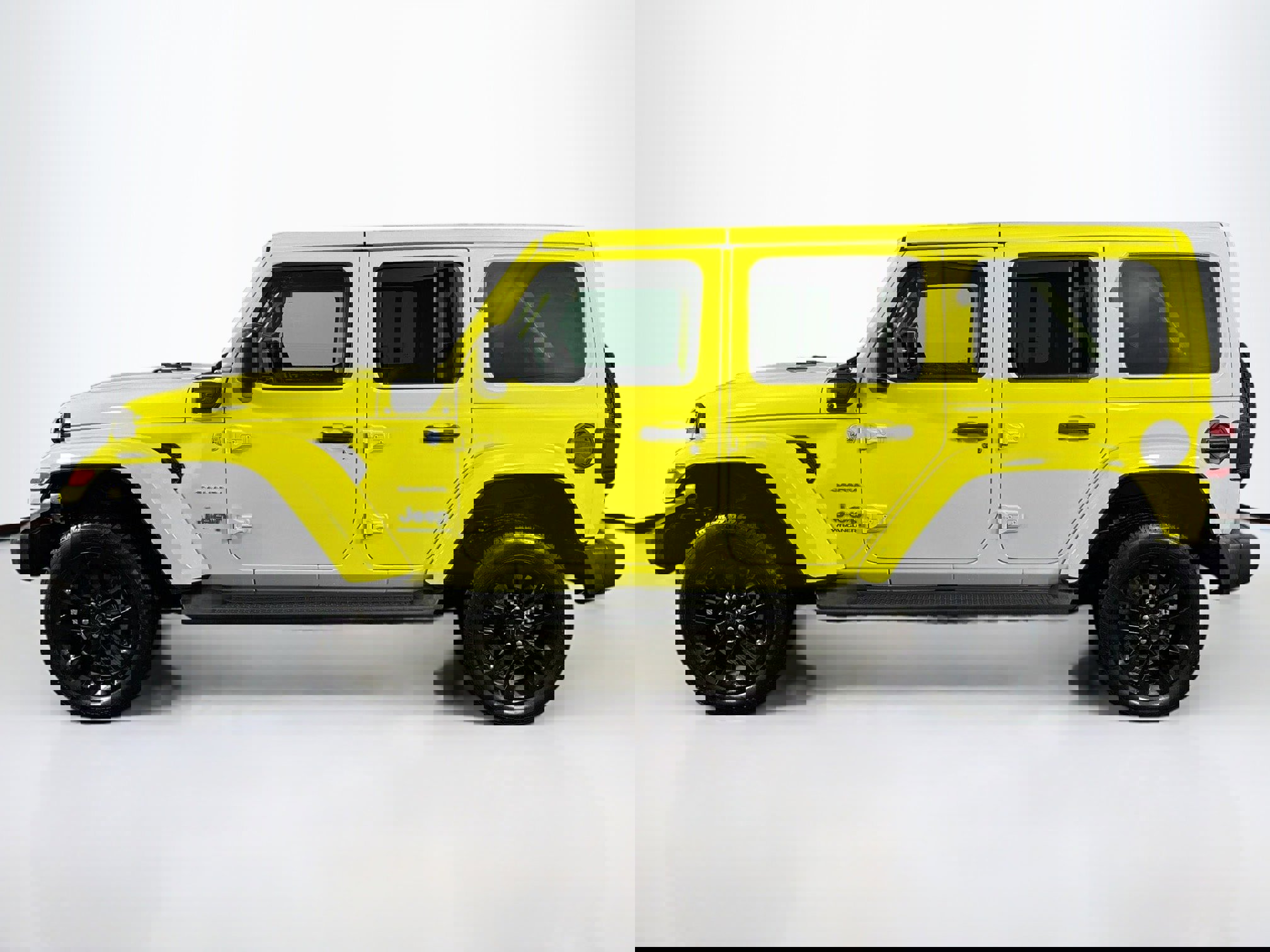 Used 2024 Jeep Wrangler Sahara w/ Technology Group image 7