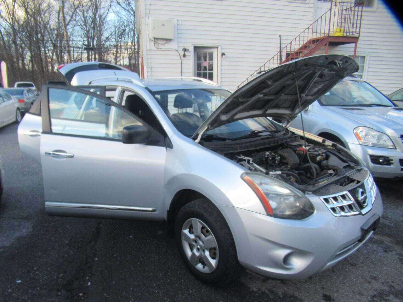 Used 2014 Nissan Rogue S w/ Convenience Package AWD/4WD image 8