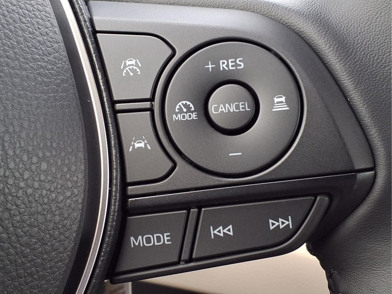 Certified 2026 Toyota Corolla XLE FWD image 23