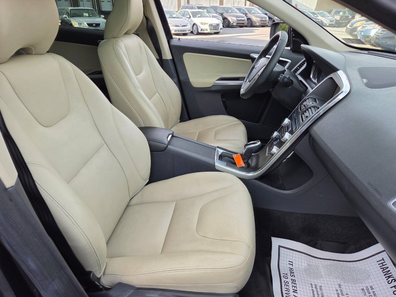 Used 2016 Volvo XC60 T6 Platinum w/ Climate Package AWD/4WD image 34