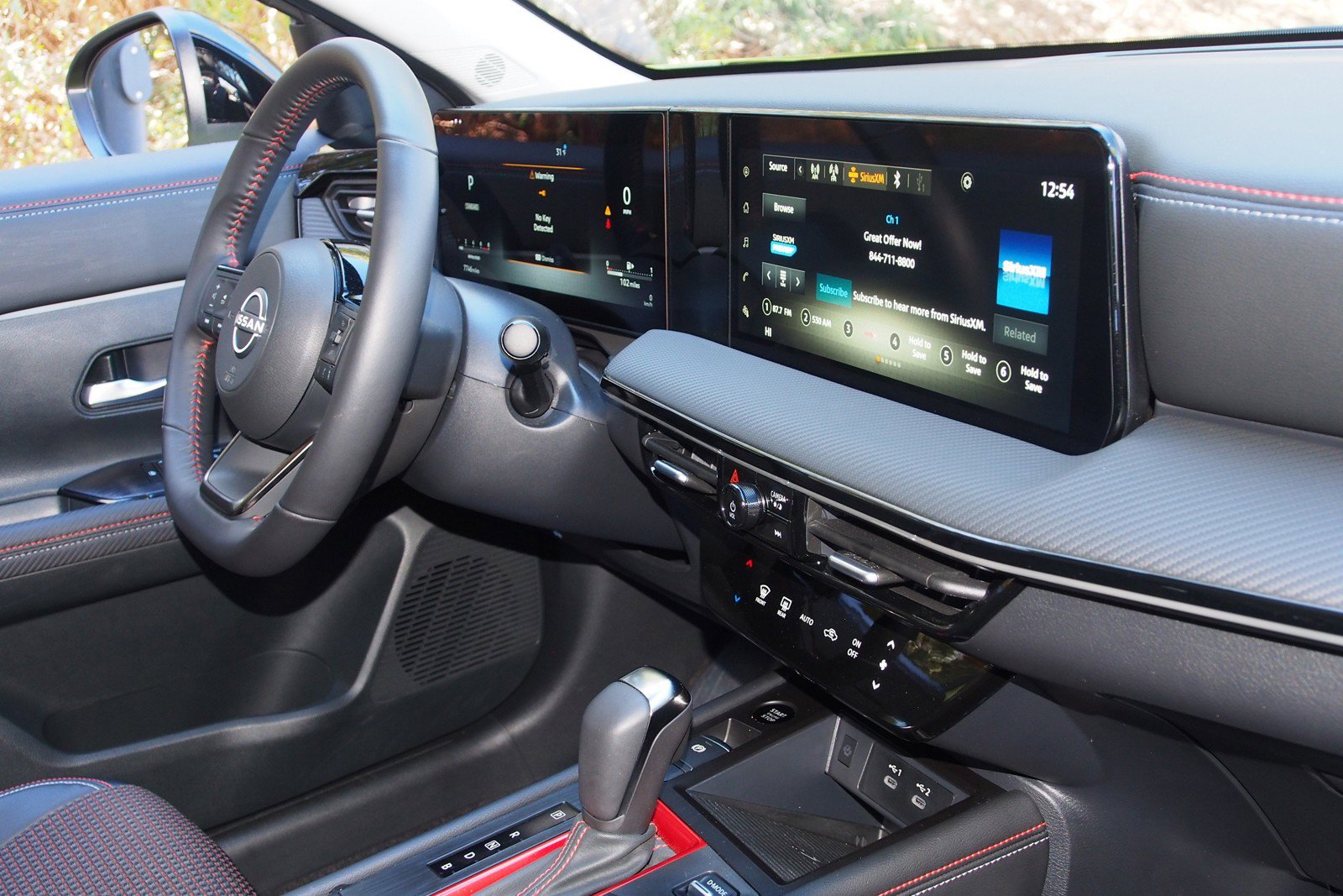 Used 2025 Nissan Kicks SR image 10