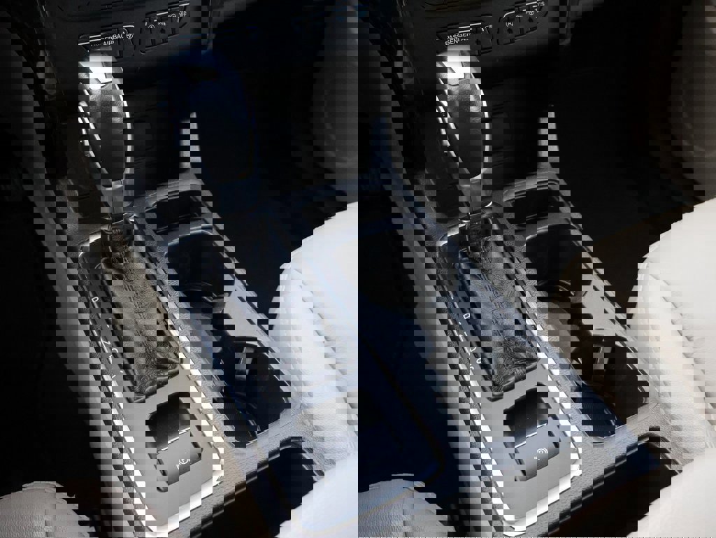 Used 2019 Ford Escape Titanium image 40