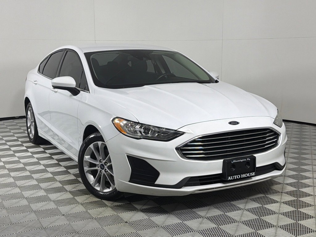 Used 2019 Ford Fusion SE FWD image 2