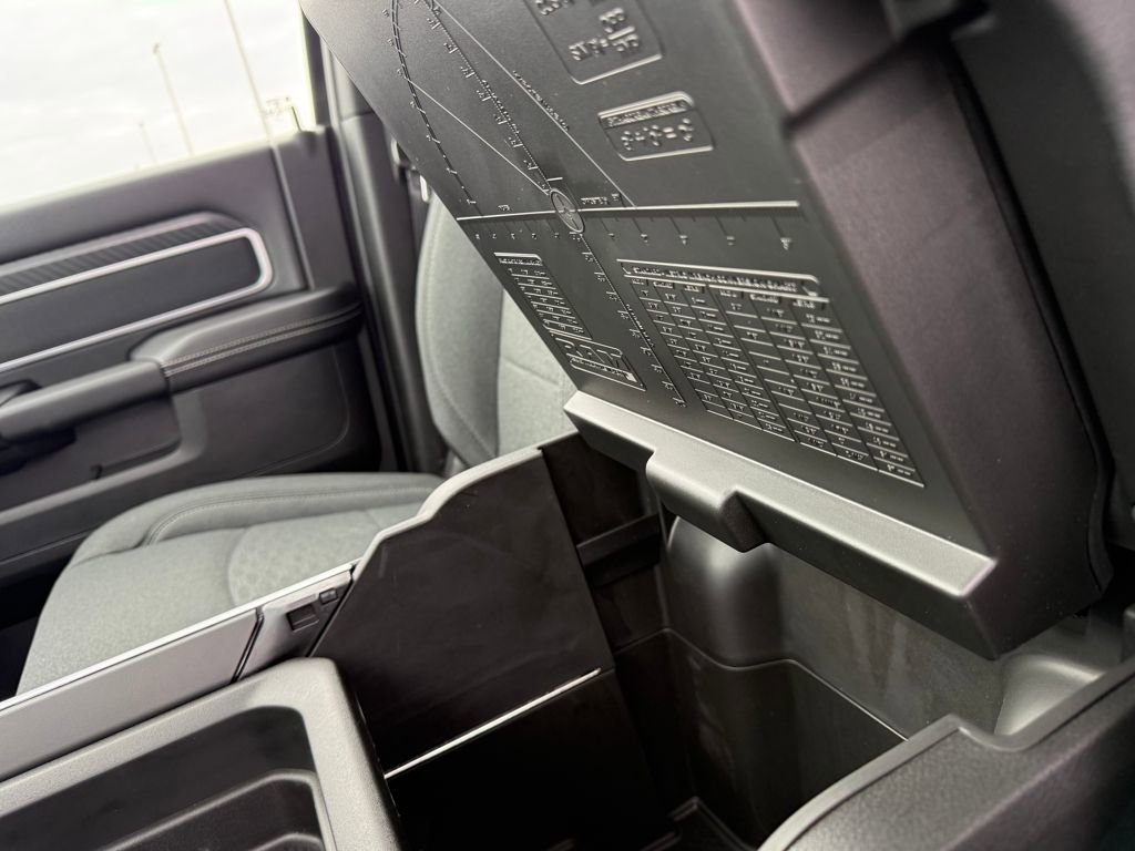 New 2026 RAM 2500 Big Horn AWD/4WD image 21