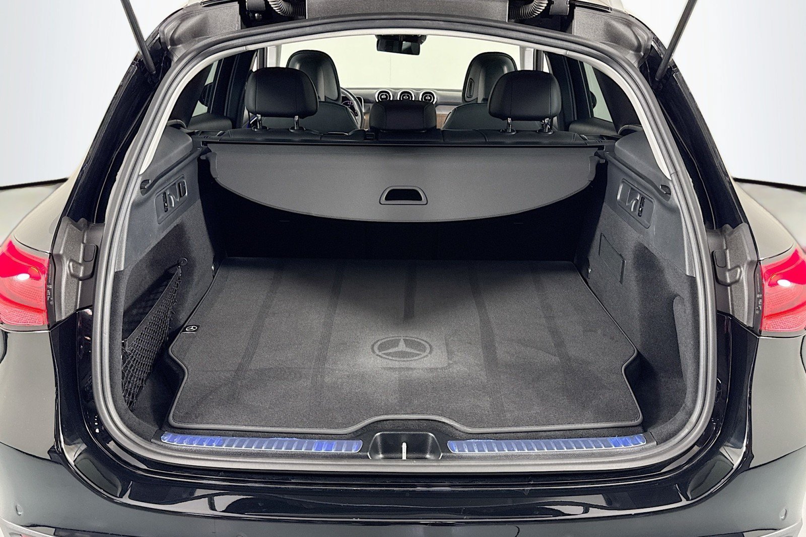 Certified 2025 Mercedes-Benz GLC 350e 4MATIC image 22