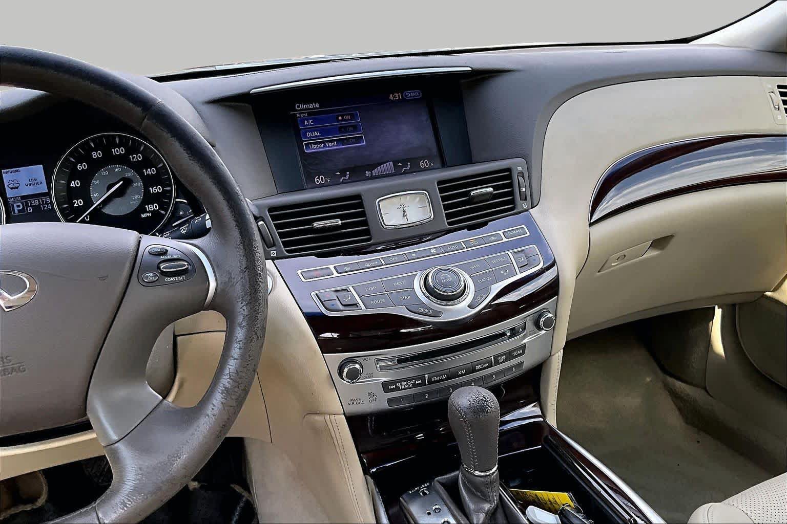 Used 2012 INFINITI M37 w/ Premium Pkg RWD image 10