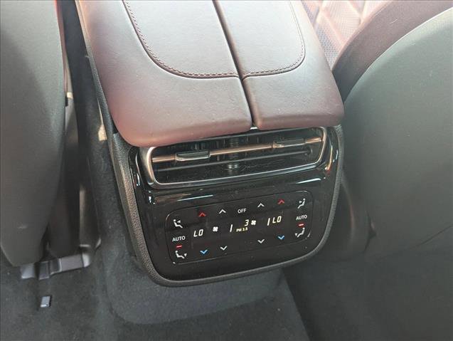 Used 2024 Mercedes-Benz EQS 580 4MATIC Sedan image 13
