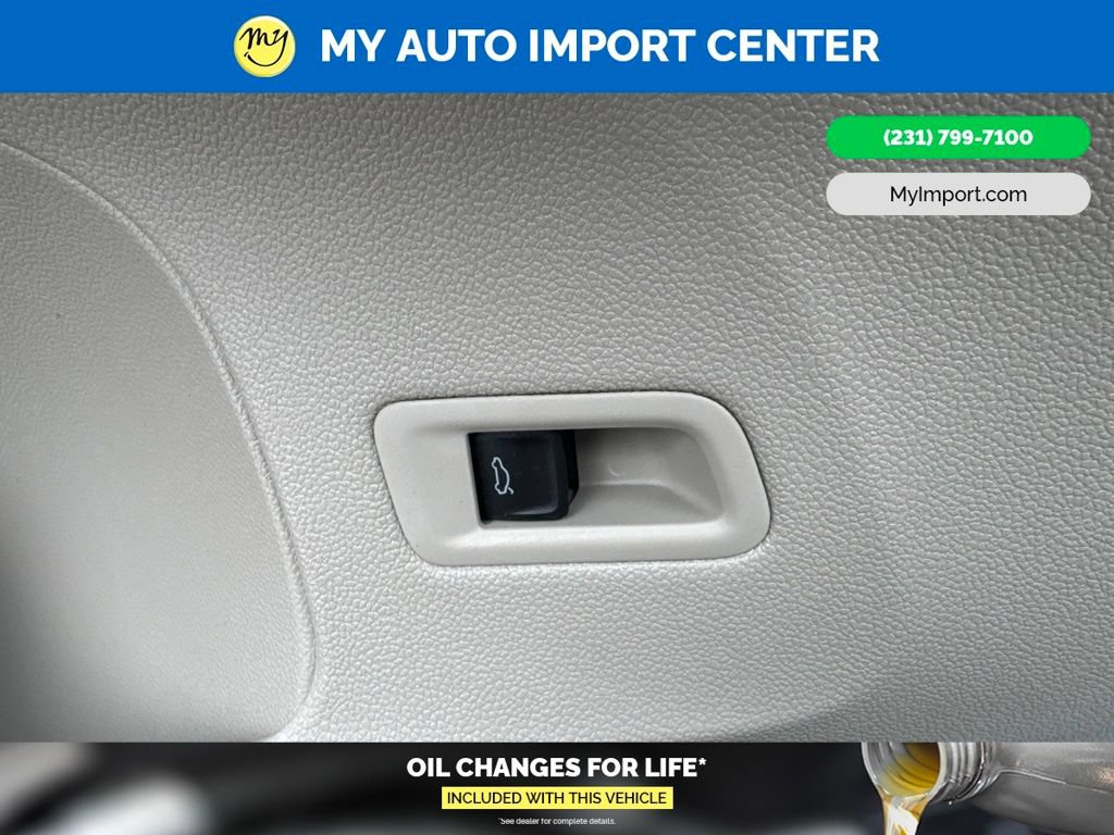 Used 2025 Volkswagen Atlas SEL AWD/4WD image 12