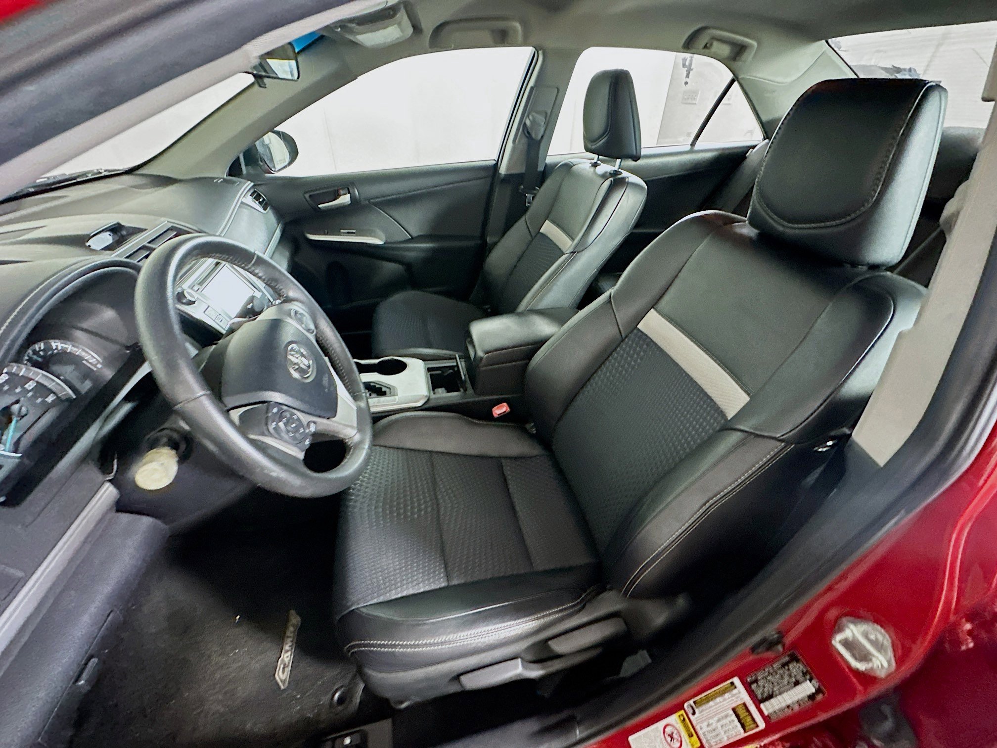 Used 2013 Toyota Camry L image 13