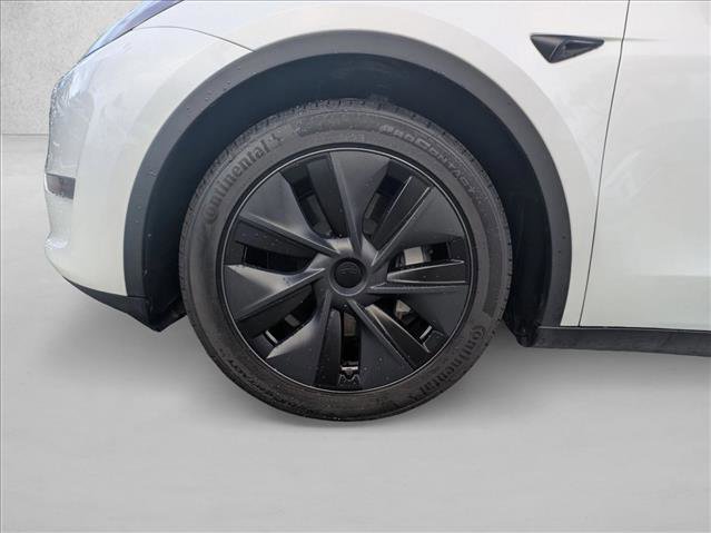 Used 2025 Tesla Model Y Long Range image 23