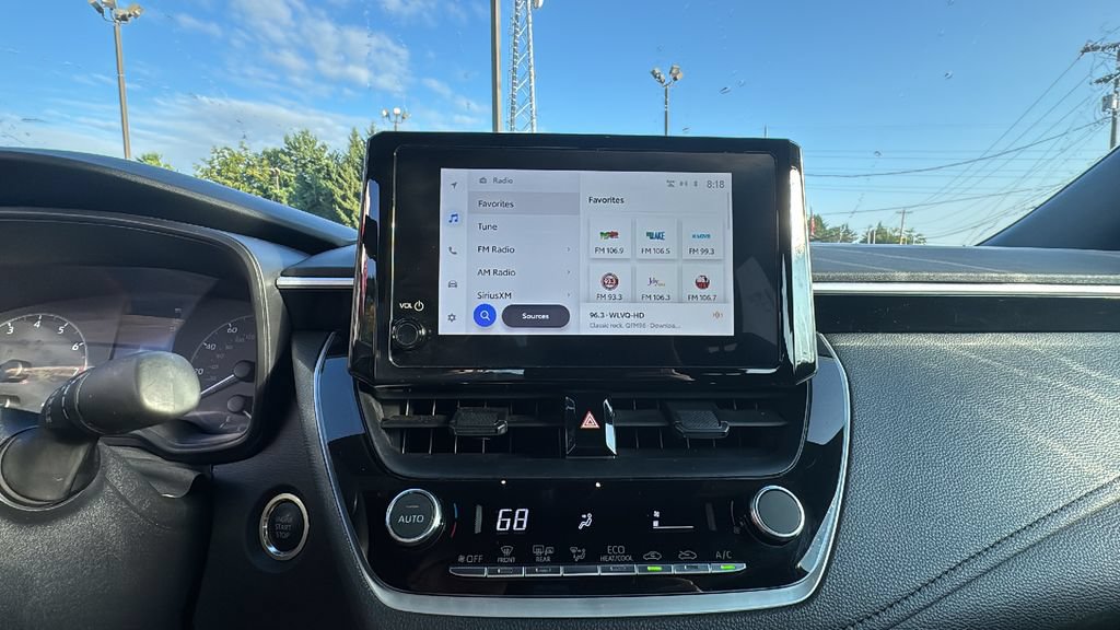 Used 2025 Toyota Corolla SE FWD image 19