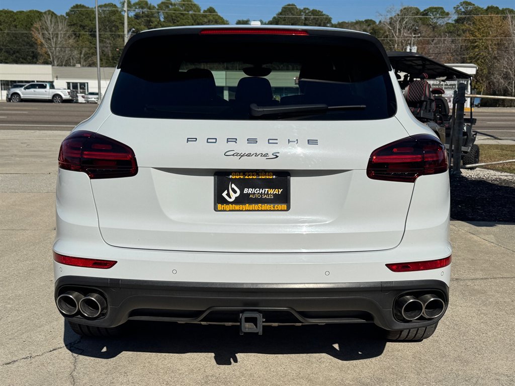 Used 2015 Porsche Cayenne S image 6