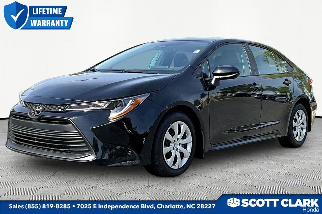 Used 2026 Toyota Corolla LE image 3