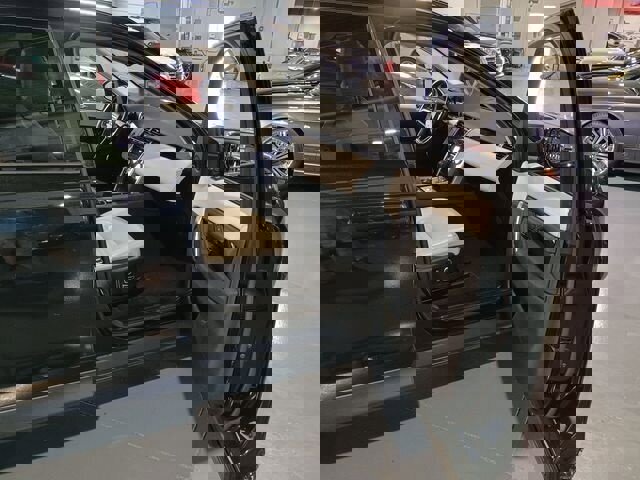 Used 2021 Land Rover Discovery Sport S image 20