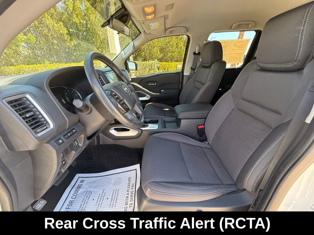 Used 2022 Nissan Frontier SV w/ Technology Package AWD/4WD image 10